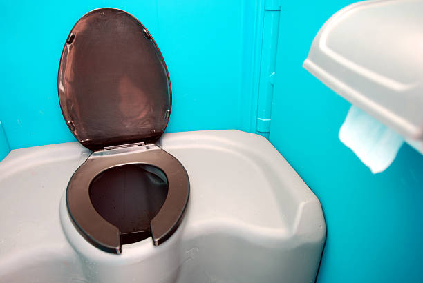 Best Affordable portable toilet rental  in Janesville, WI